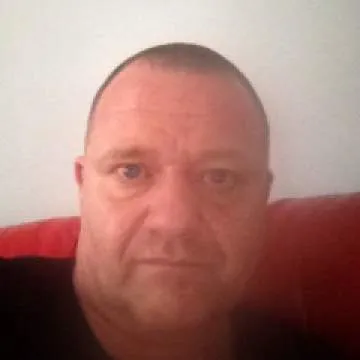 Lewis Photo On Jungo Live