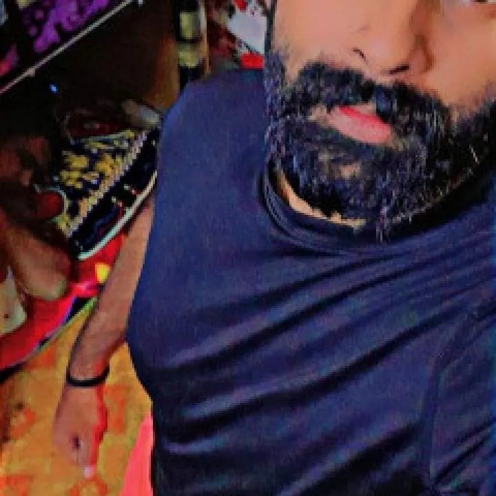 Hairy Top Photo On Jungo Live