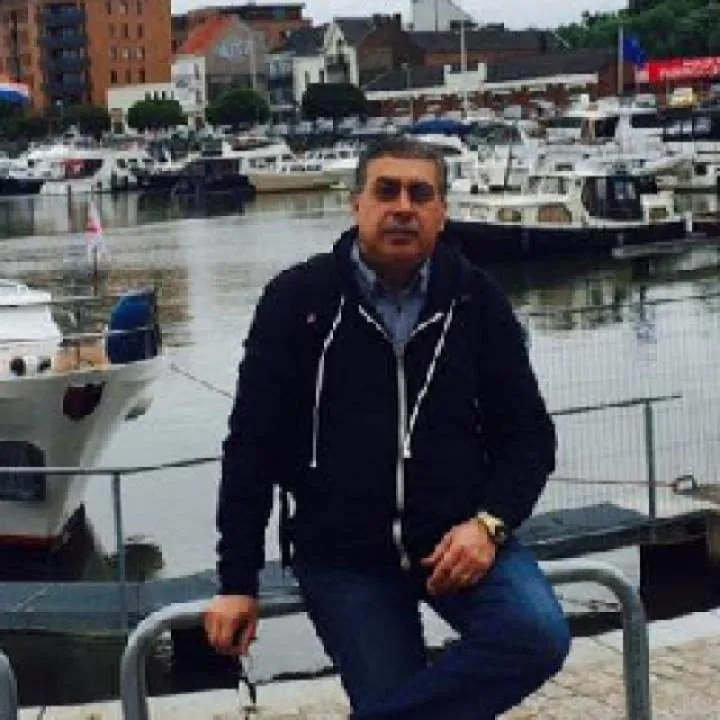 Professor Photo On Jungo Live