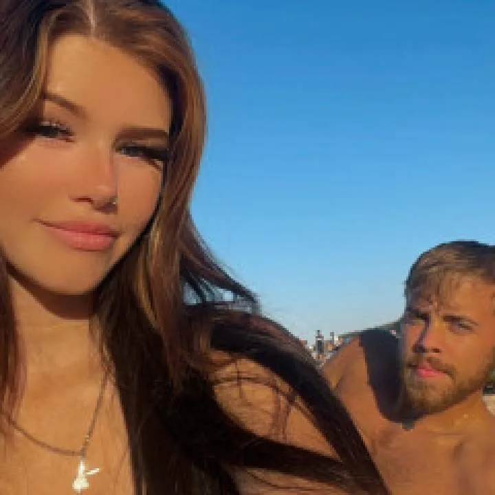 Alexandnaomi Photo On Jungo Live