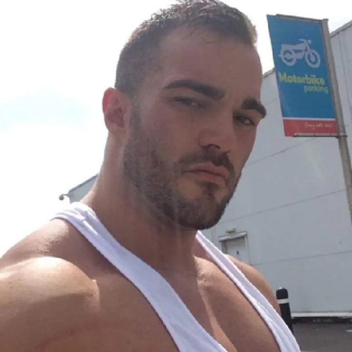 Cumking Photo On Jungo Live