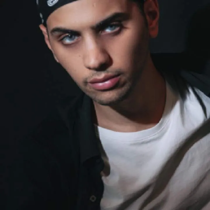 Axel Photo On Jungo Live