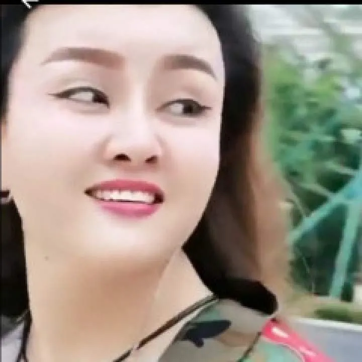 Nik Gi Photo On Jungo Live