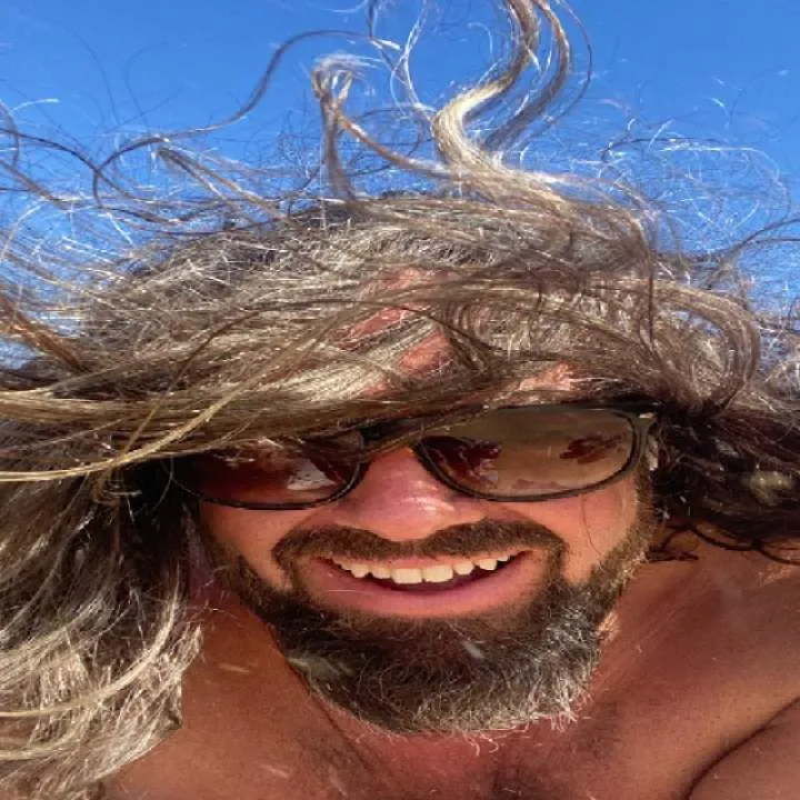 Macke Photo On Jungo Live