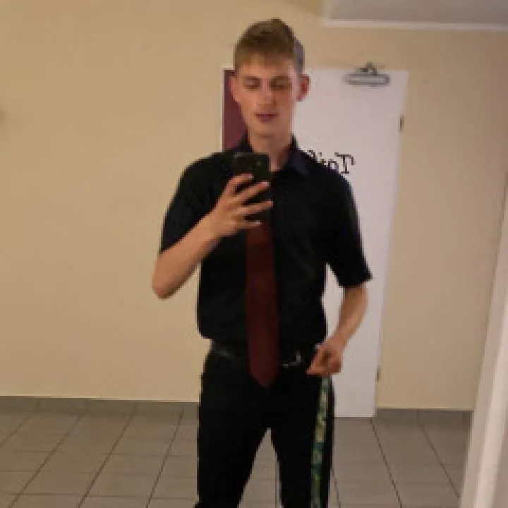 Yannik Photo On Jungo Live