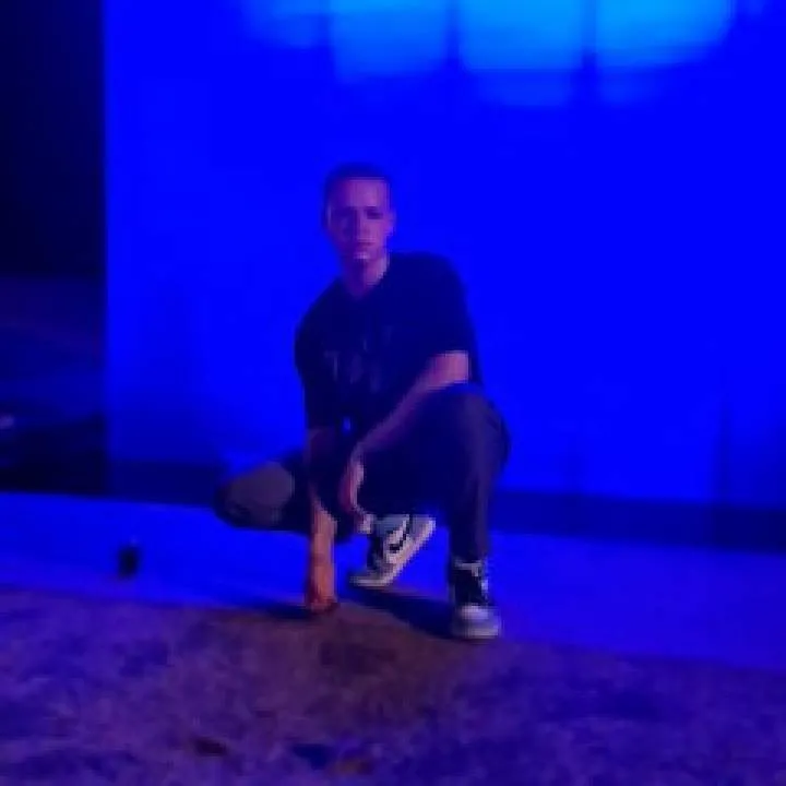 Young And Hung Photo On Jungo Live