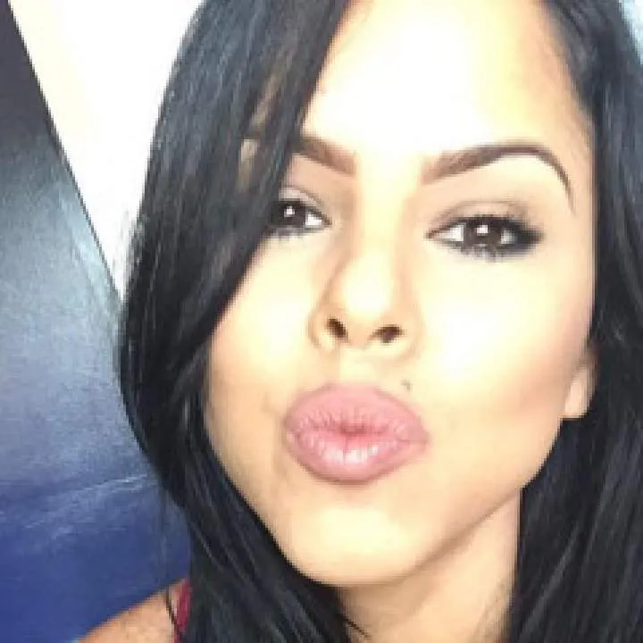 Submissivekim Photo On Jungo Live