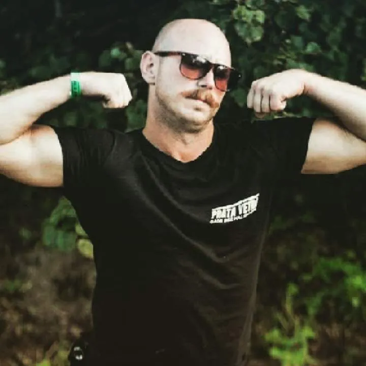 Speks Photo On Jungo Live