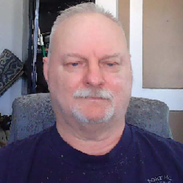 Swinger Couple 69 Photo On Jungo Live