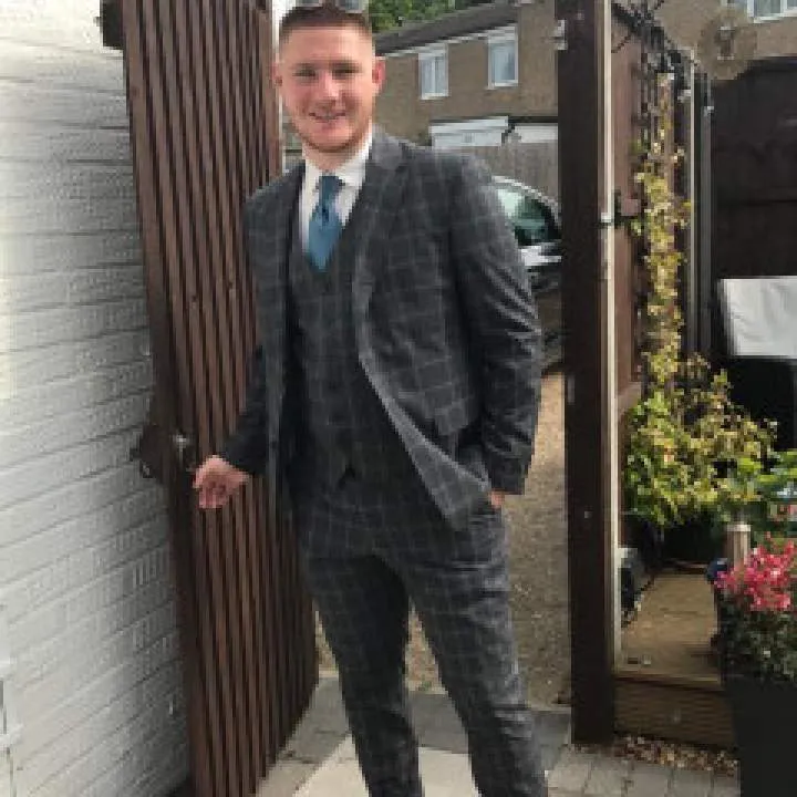 Luca Hoffman Photo On Jungo Live