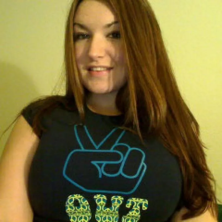 Selina Photo On Jungo Live