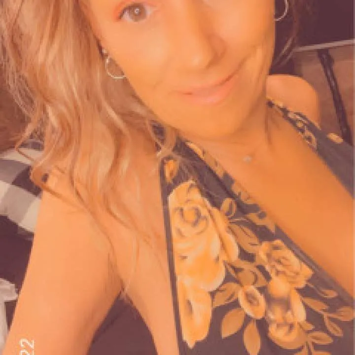 Christa Photo On Jungo Live