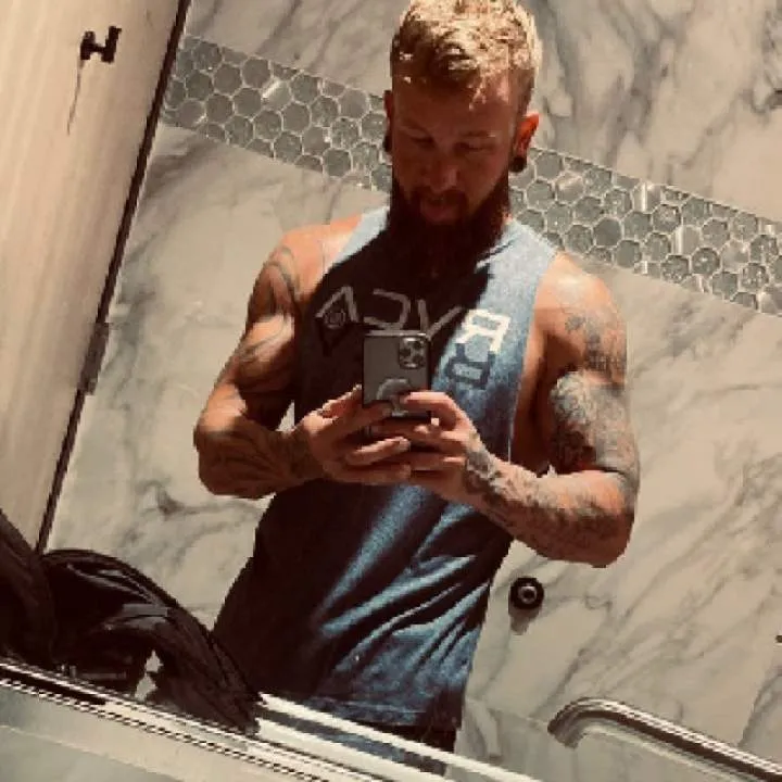 Grant........ Photo On Jungo Live