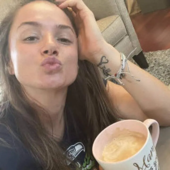 Emma Photo On Jungo Live