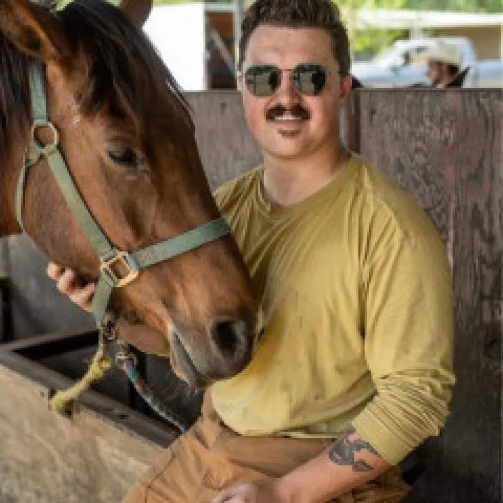 Hilton Eduardo Photo On Jungo Live