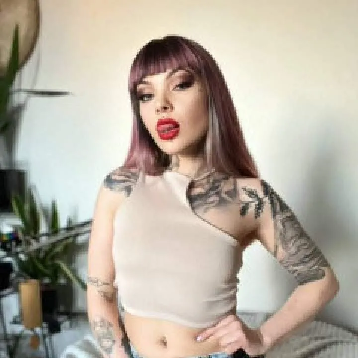 Julianne Ponce Photo On Jungo Live