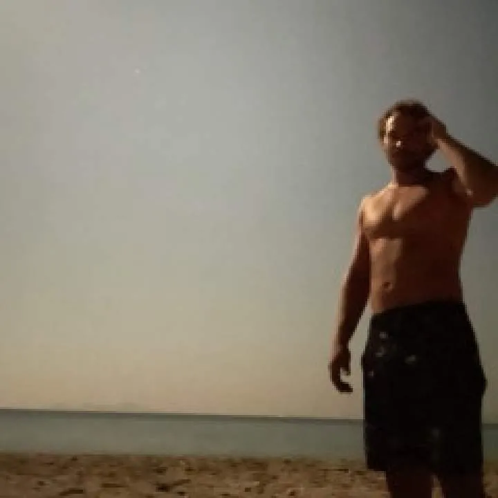 Aris81 Photo On Jungo Live