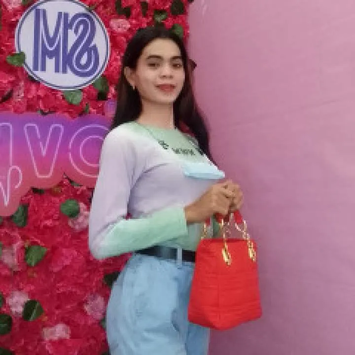 Sophia Photo On Jungo Live