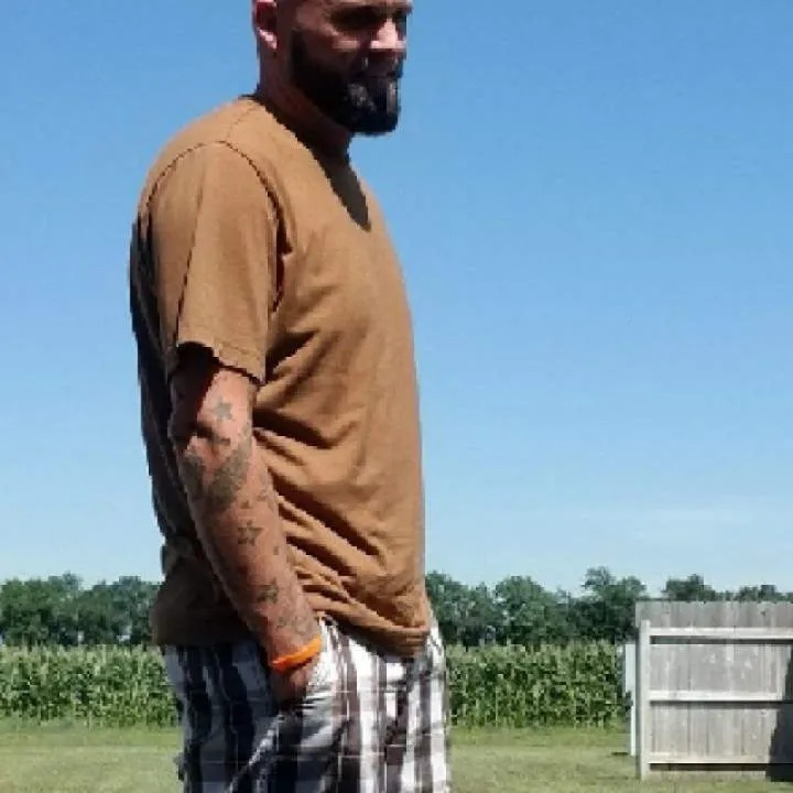 Mbj28 Photo On Jungo Live