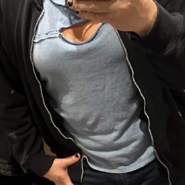 Sissyuselessclit Photo On Jungo Live