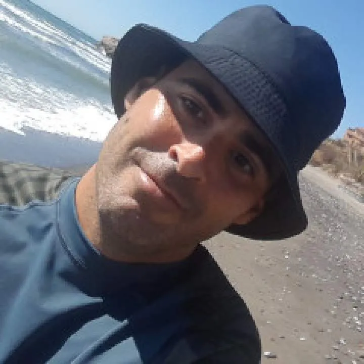 Fer Photo On Jungo Live