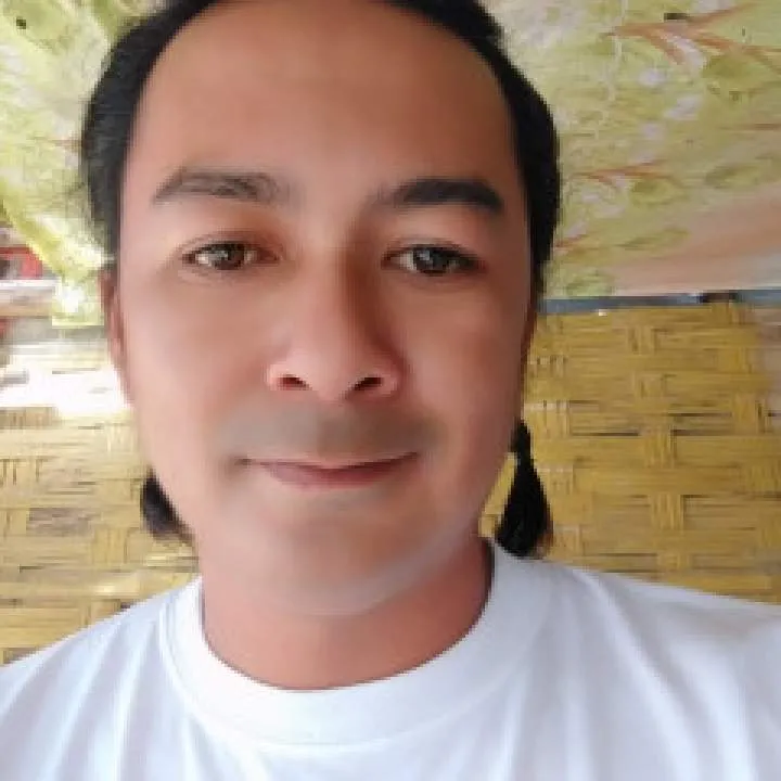 Give Me Money Photo On Jungo Live