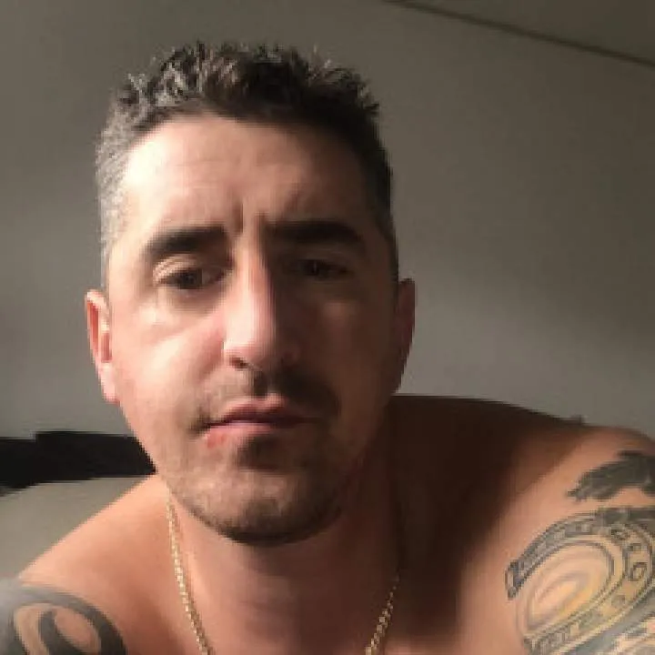 Russellzzzz Photo On Jungo Live