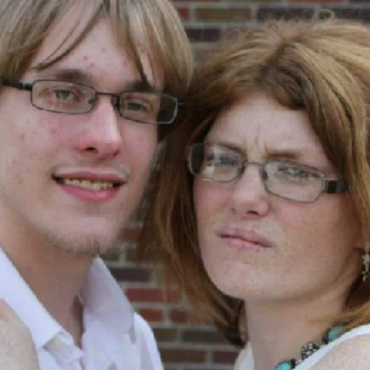 Red Photo On Jungo Live