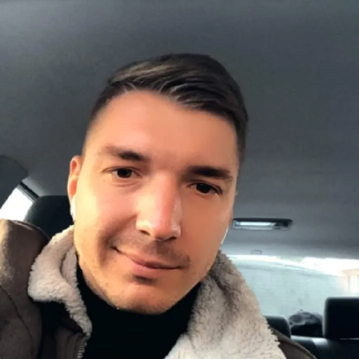 Yevheniy Photo On Jungo Live