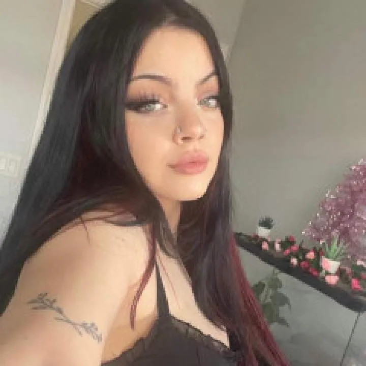 Mistress Lydia Photo On Jungo Live