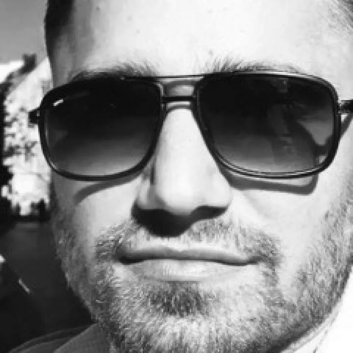 Thom Photo On Jungo Live