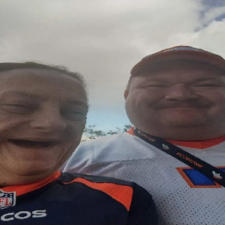 Big V/candi Photo On Jungo Live