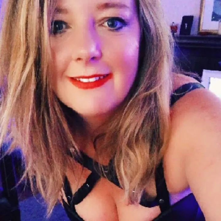 Goddess Scarlett Photo On Jungo Live