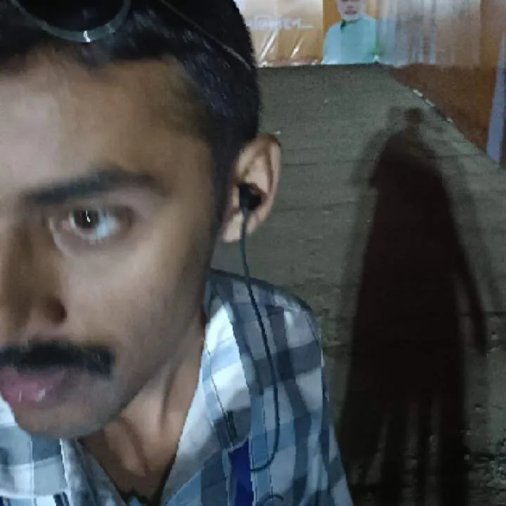 Ashish Photo On Jungo Live