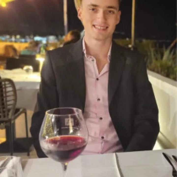 Gaybisex22 Photo On Jungo Live