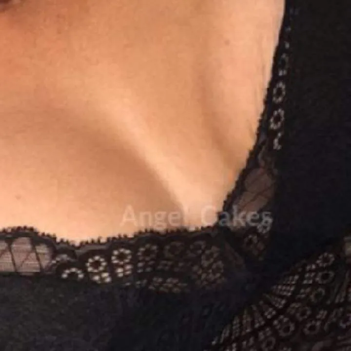 Angel_cakes Photo On Jungo Live