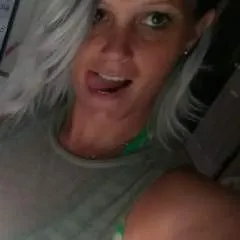 Polyamorousunicorn69