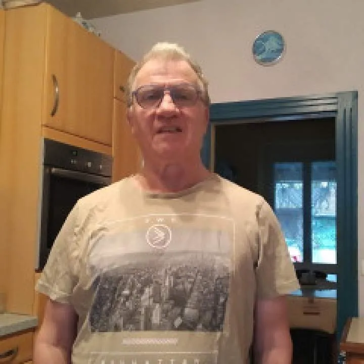 Denis Photo On Jungo Live