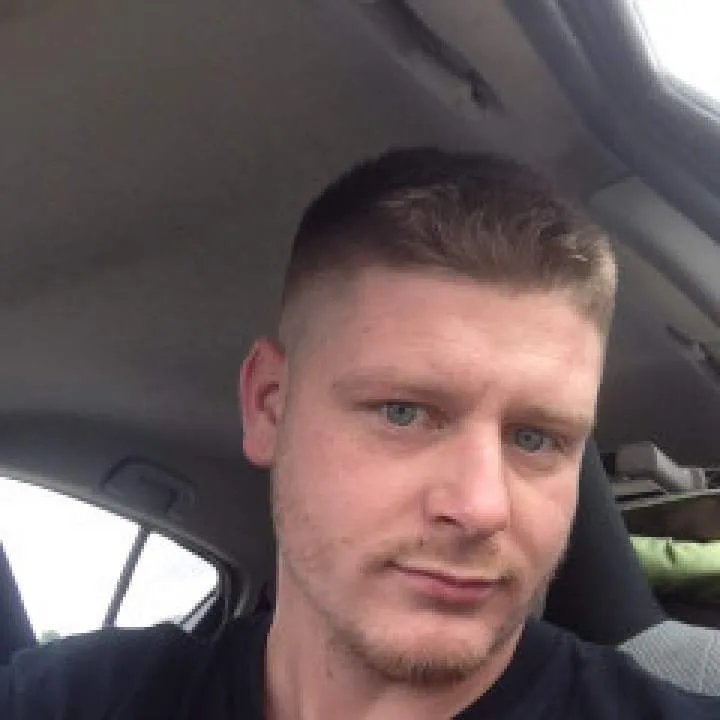 Fun Couple Photo On Jungo Live