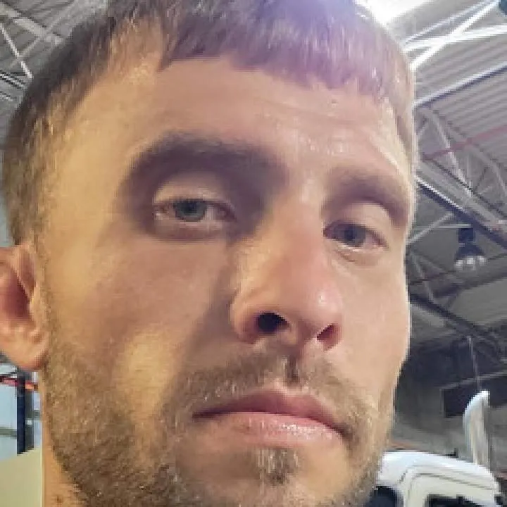 Mike Photo On Jungo Live