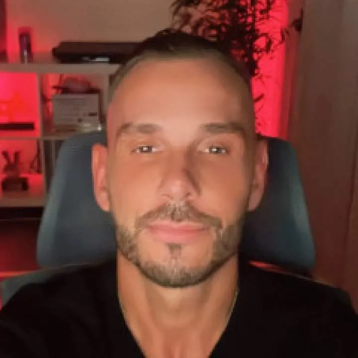 Vinny Photo On Jungo Live