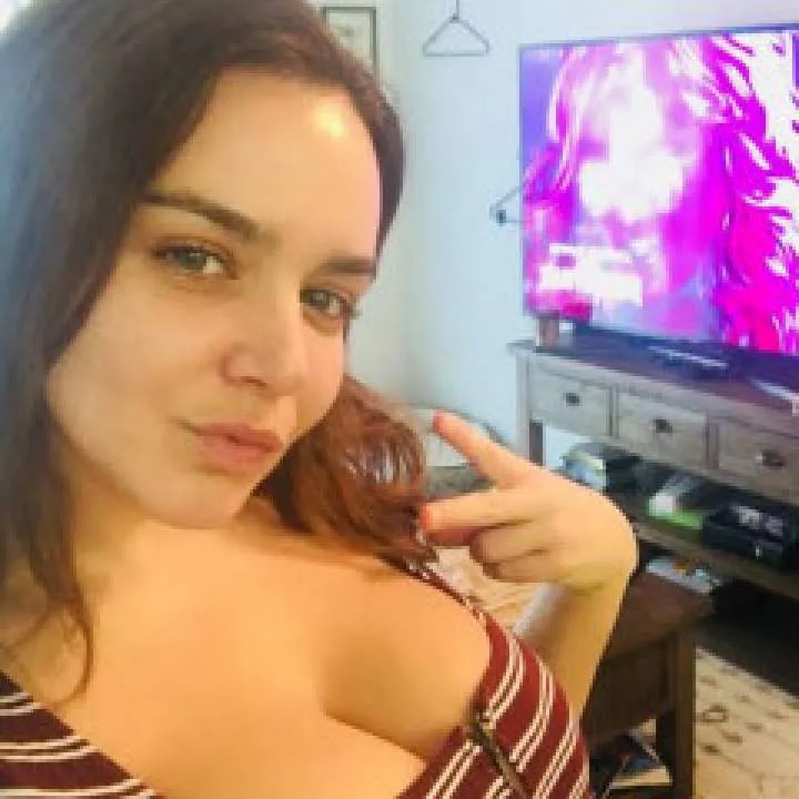 Prella Photo On Jungo Live