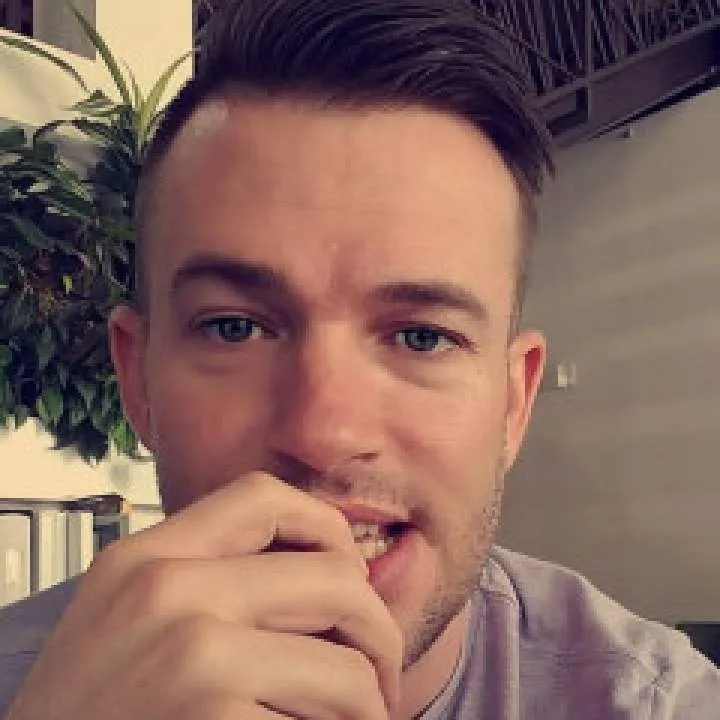 Simmons Photo On Jungo Live