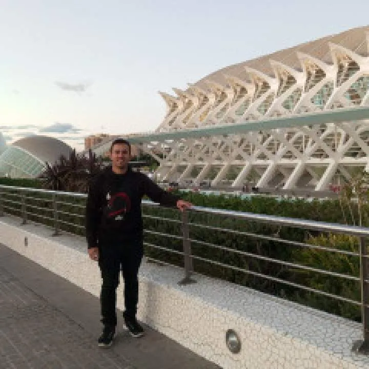 Erick........ Photo On Jungo Live