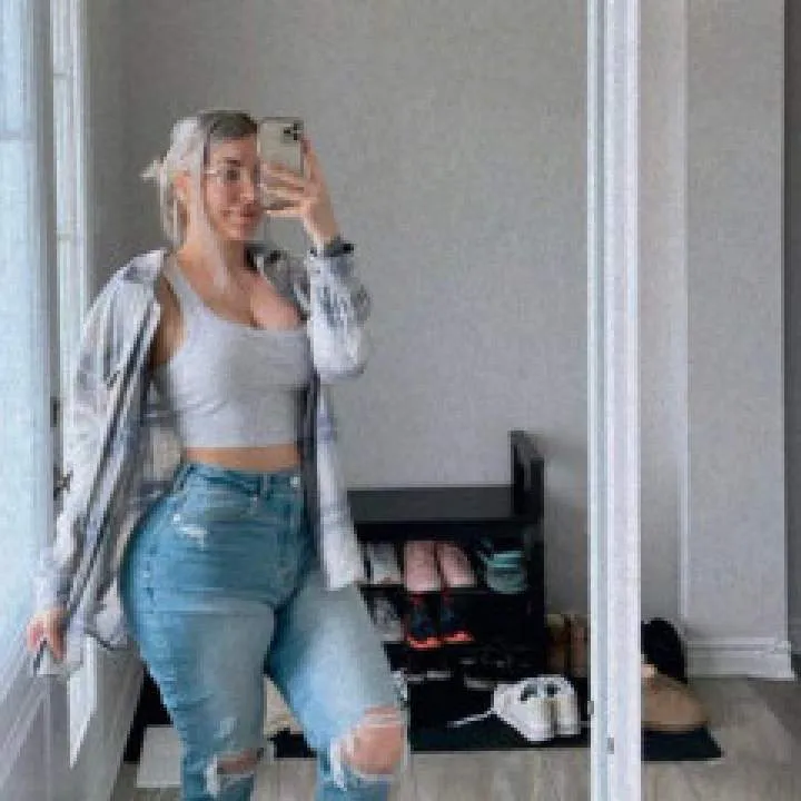 Sexy Clara Photo On Jungo Live