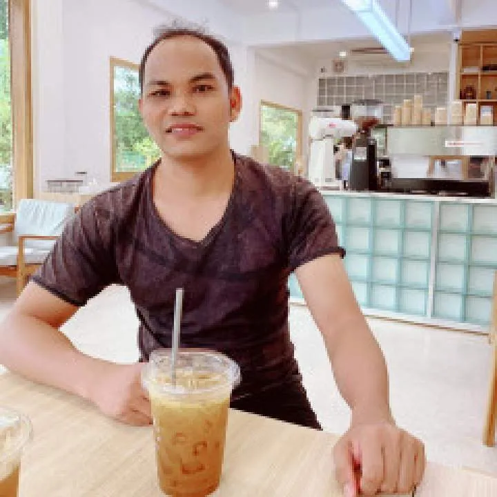 See Photo On Jungo Live