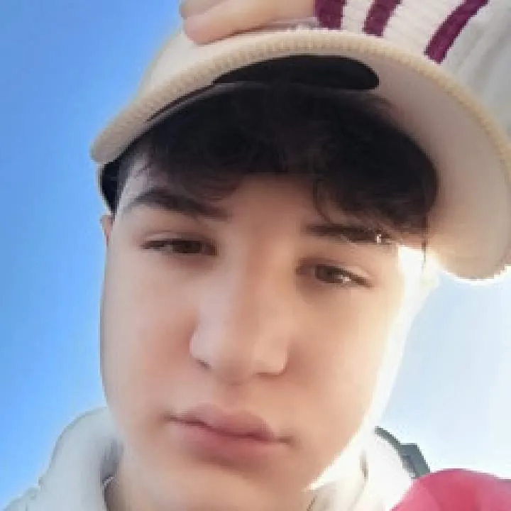 Pecce Photo On Jungo Live