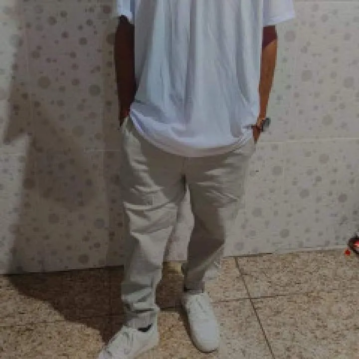 Toni Photo On Jungo Live