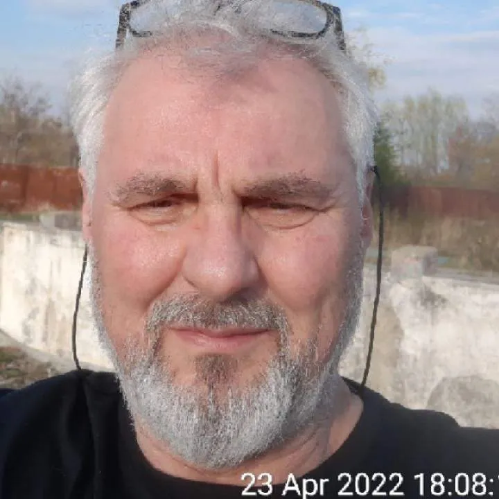 Vik.... Photo On Jungo Live