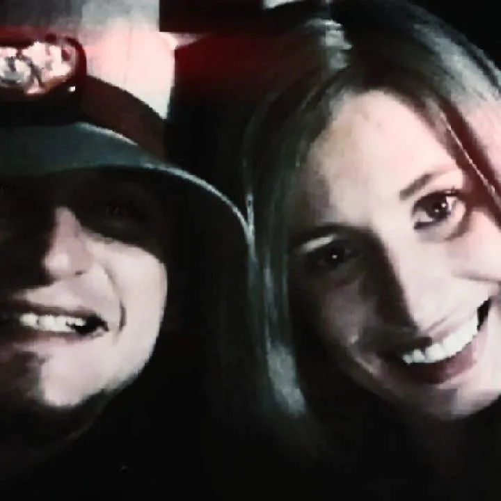 Bell Photo On Jungo Live